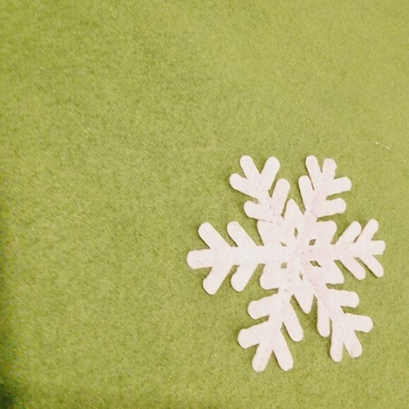 St. Nick's Choice Felt Embroidered Merry Christmas Tree Skirt 55" Diameter - Picture 5 of 7